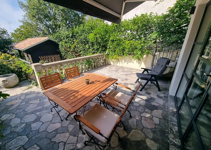Vil With Terrace
